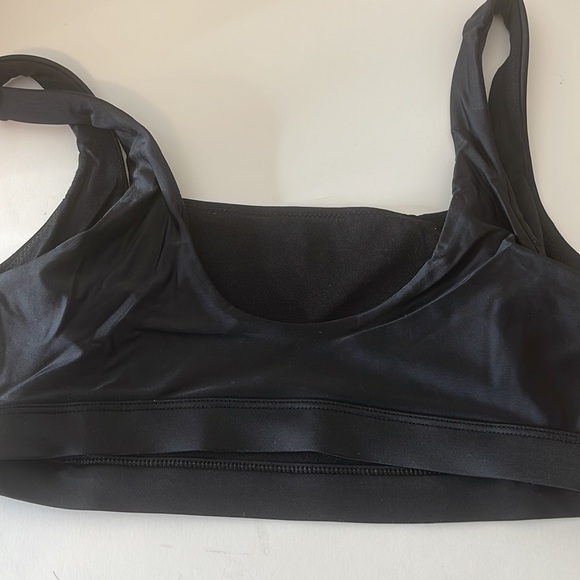 Body Glove Bikini Swim Top Alison Black D/DD Cup Size Medium - Picture 9 of 9